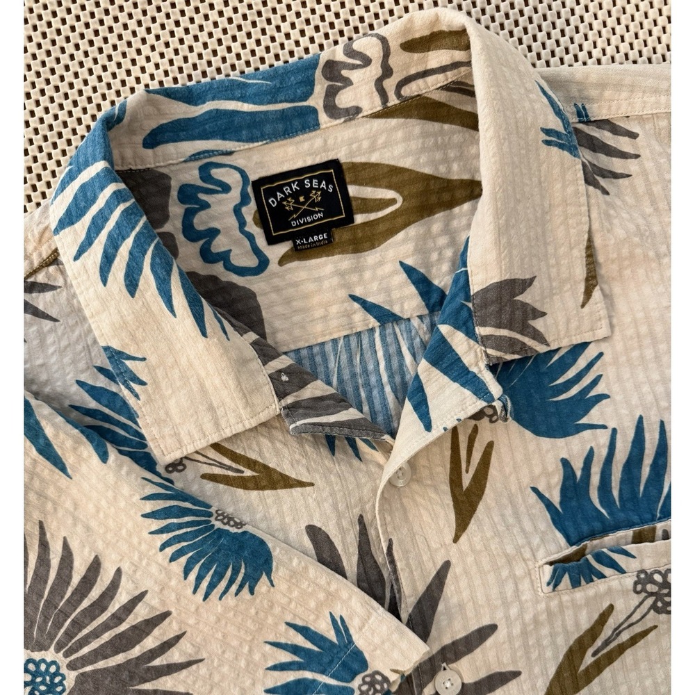 Dark Seas Mens SS Seersucker Button Down Camp Style Hawaiian Shirt Size XL